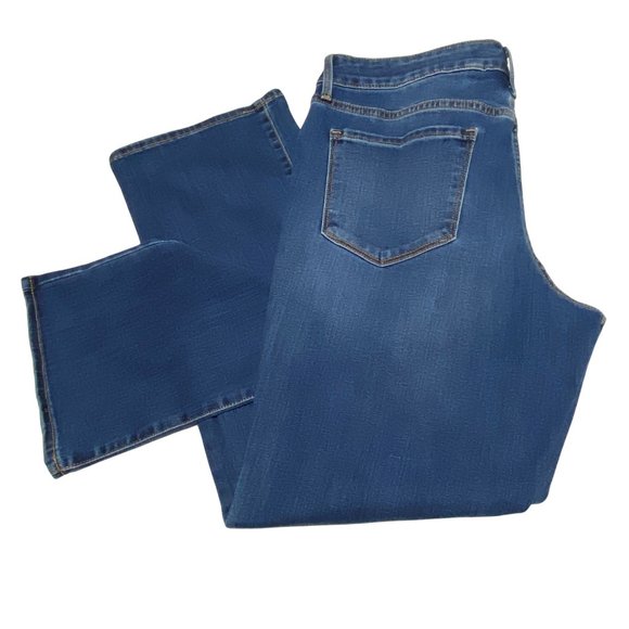 Old Navy Kicker Denim - Old Navy Kicker Relaxed fit Bootcut leg Mid rise women's size 12S Blue jeans